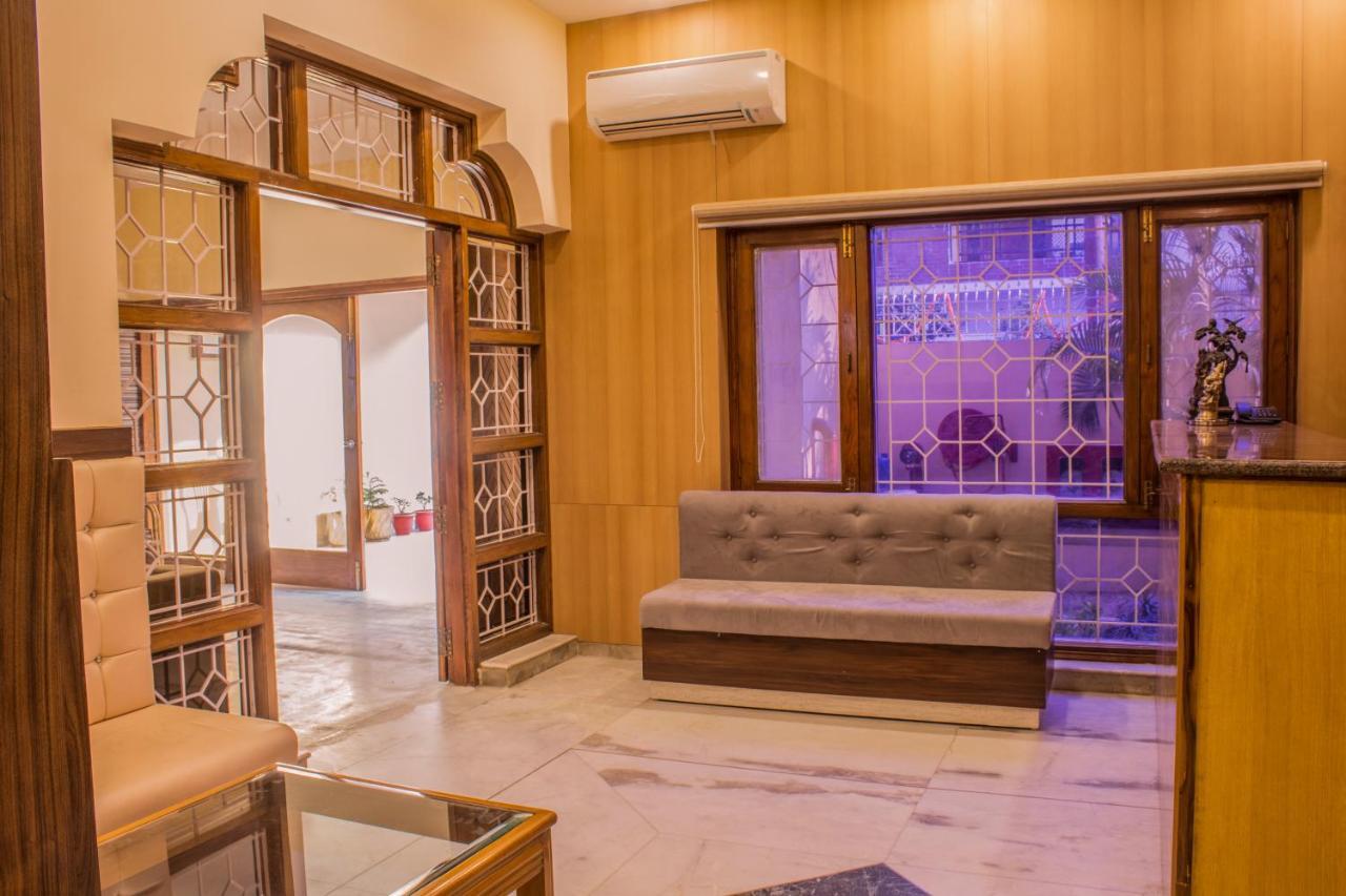Hotel Lav Kush International Varanasi Exterior foto